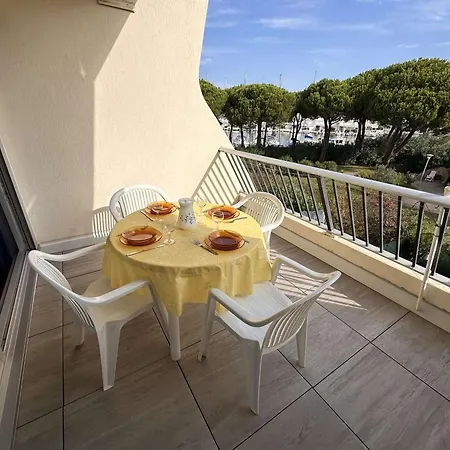 Avec Piscine Privée, Parking Et Terrasse - Proche Plage, Port Et Commerces - 4 Couchages - Fr-1-731-61 *