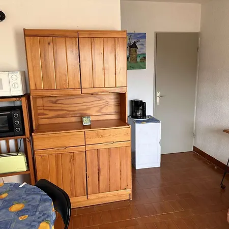 Avec Piscine Privée, Parking Et Terrasse - Proche Plage, Port Et Commerces - 4 Couchages - Fr-1-731-61