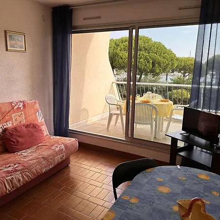 Avec Piscine Privée, Parking Et Terrasse - Proche Plage, Port Et Commerces - 4 Couchages - Fr-1-731-61